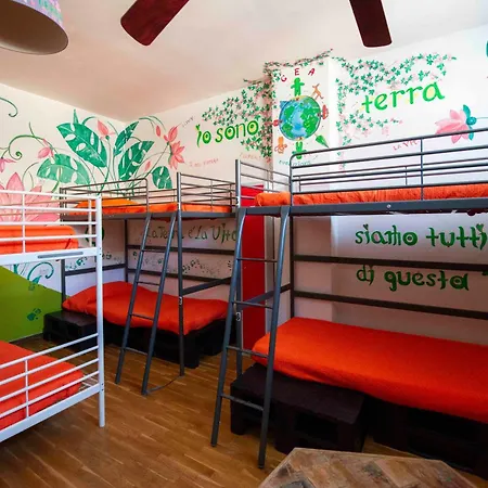 Ostello Eco Floreale *